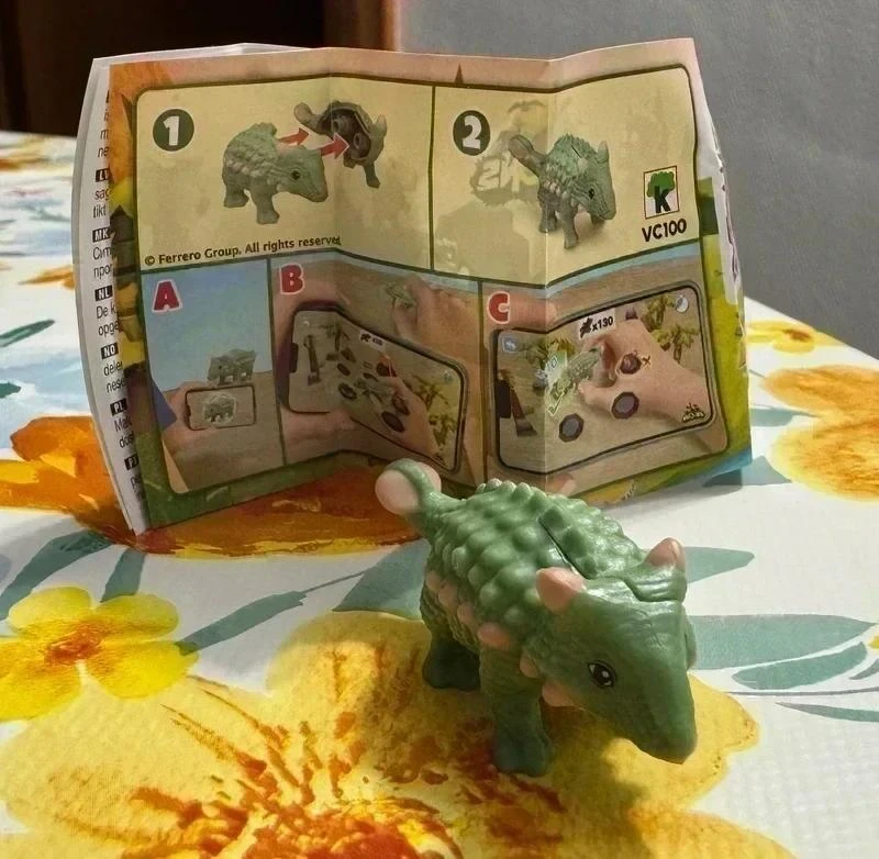 Toy Figure Kinder Natoons Ankylosaurus - VC100 Kinder #Kindermv